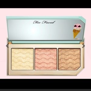 Too Faced Triple Scoop Highlighter Palette